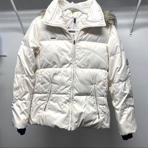 Columbia Women’s Winter Down Medium Cream Jacket with Faux Fur Detachable Hood